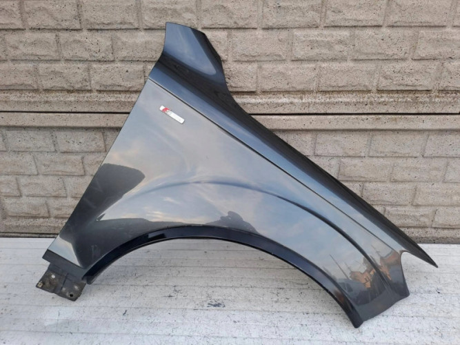 BŁOTNIK PRZEDNI PRAWY AUDI Q7 4L 05-15 - (16778142121)