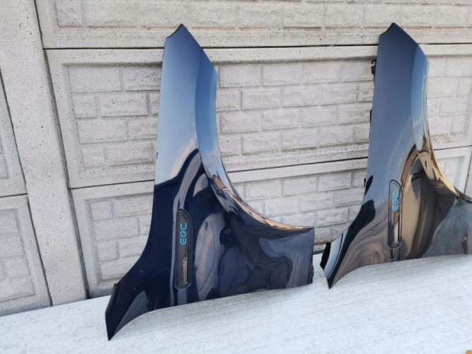 MERCEDES EQC W293 W 293 BŁOTNIK PRZEDNI PRAWY - (12152643860)
