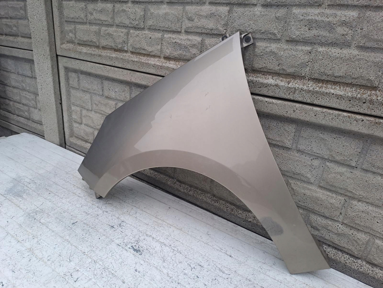 RENAULT SCENIC 3 III LIFT BŁOTNIK PRZEDNI LEWY - (16820923702)