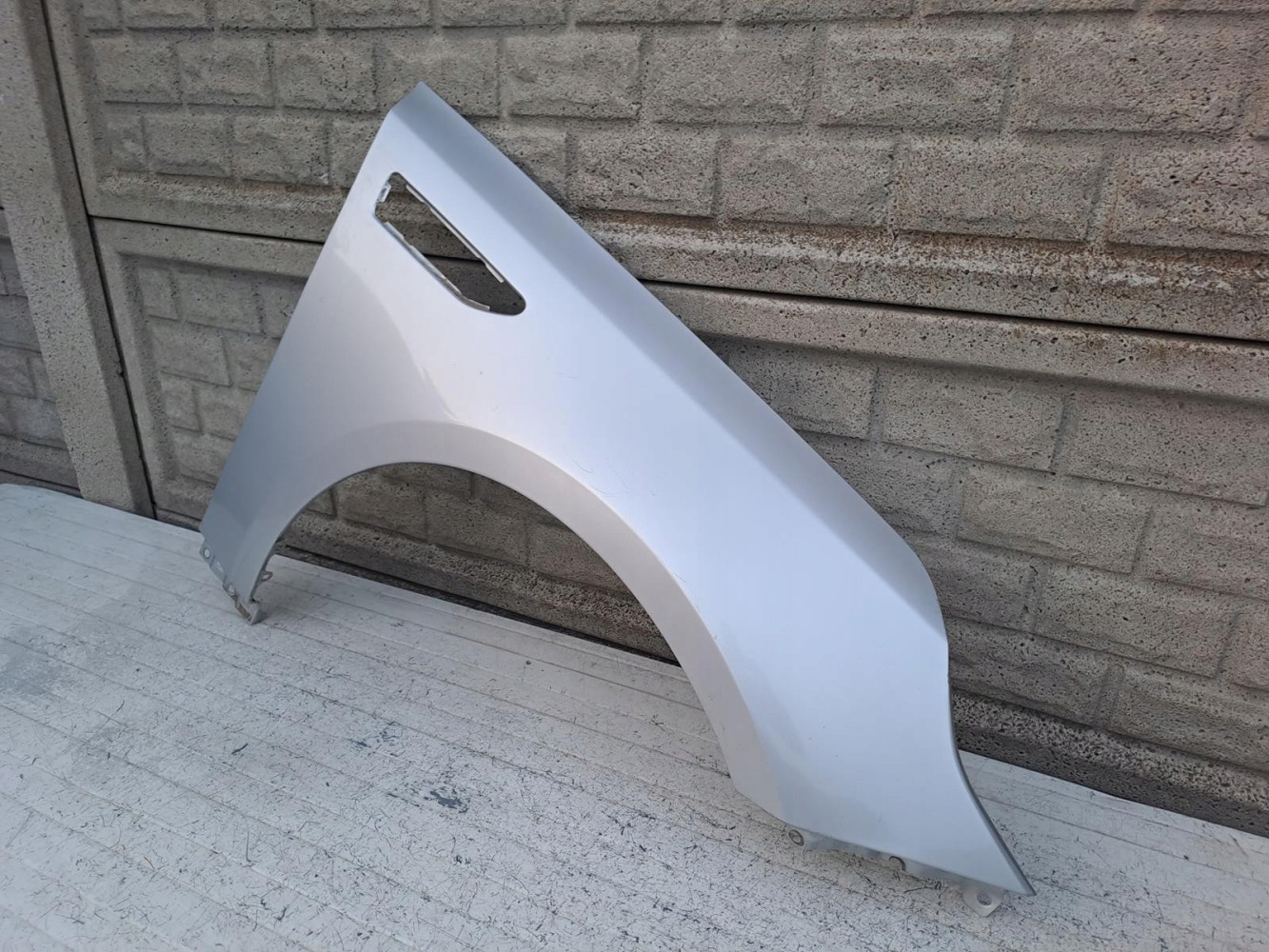 KIA OPTIMA LIFT 15-22 BŁOTNIK PRZEDNI PRAWY - (16820995410)