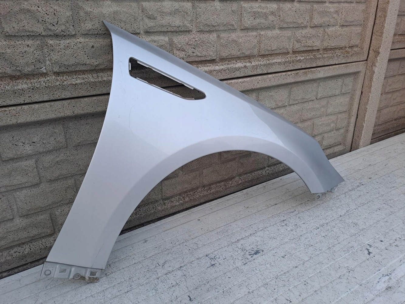KIA OPTIMA LIFT 15-22 BŁOTNIK PRZEDNI PRAWY - (16820995410)