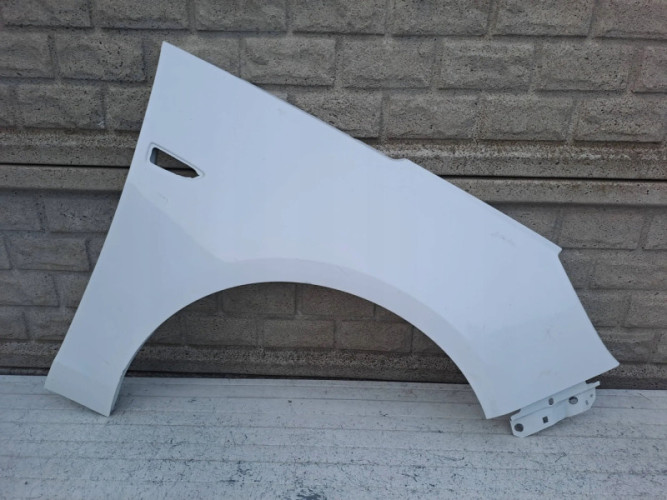 BŁOTNIK PRAWY PRZEDNI OPEL ZAFIRA C 12-18 - (16821129156)