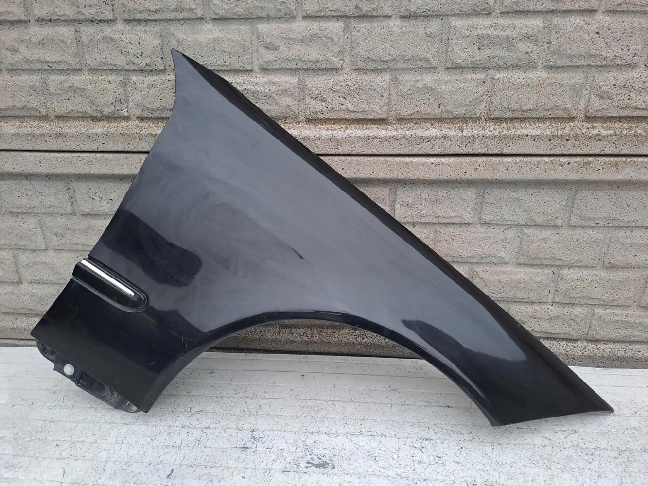 BŁOTNIK PRZEDNI PRAWY MERCEDES CLC CL203 - (16847268884)