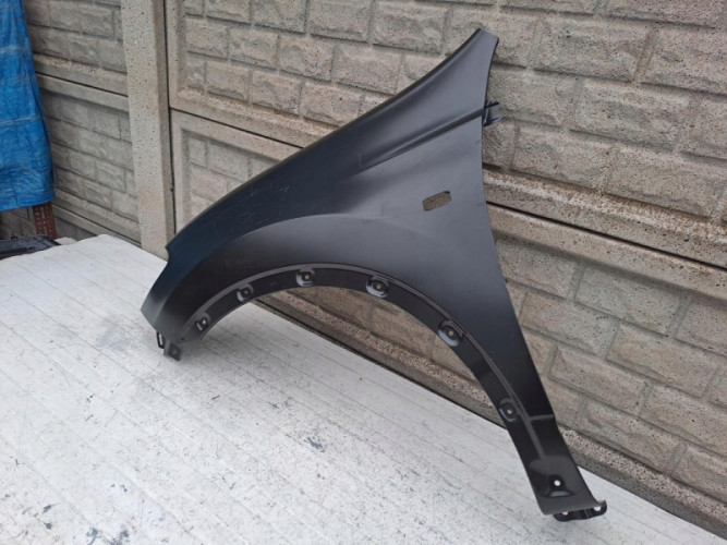 NISSAN QASHQAI 10-13 LIFT BŁOTNIK PRZEDNI LEWY - (16847436900)
