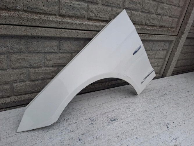 MERCEDES E KLASA COUPE W207 BŁOTNIK PRZEDNI LEWY - (16847614745)