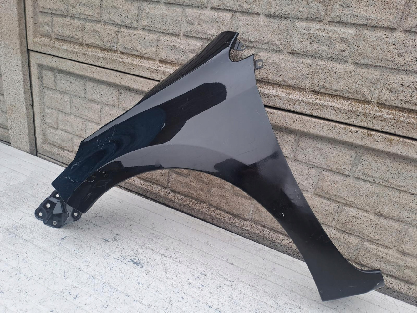 TOYOTA COROLLA E16 2012-2019 BŁOTNIK PRZEDNI LEWY - (16847621597)