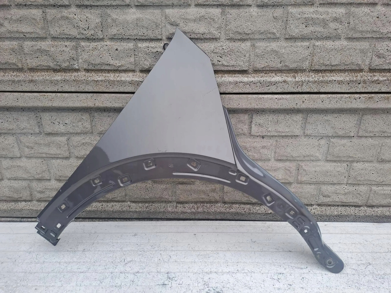 BŁOTNIK PRAWY PRZEDNI HYUNDAI IONIQ 5 V 21-23 - (16859463609)