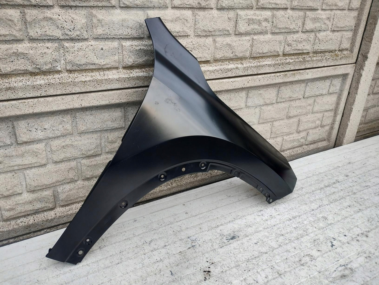BŁOTNIK PRAWY PRZEDNI BMW X1 U11 2022- - (16859655878)
