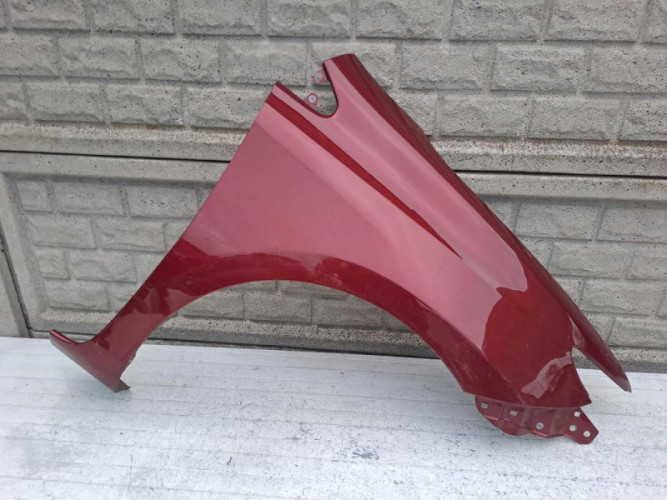 TOYOTA AURIS 13-21 BŁOTNIK PRAWY PRZEDNI - (16881667987)