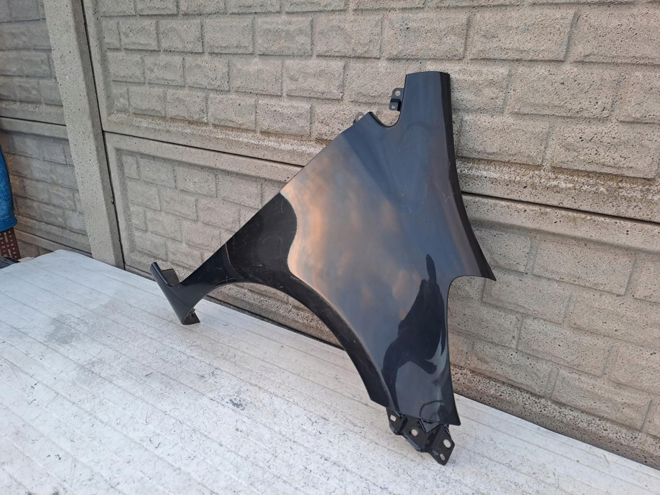 TOYOTA IQ 2008 - 2014 BŁOTNIK PRZEDNI PRAWY - (16900140108)