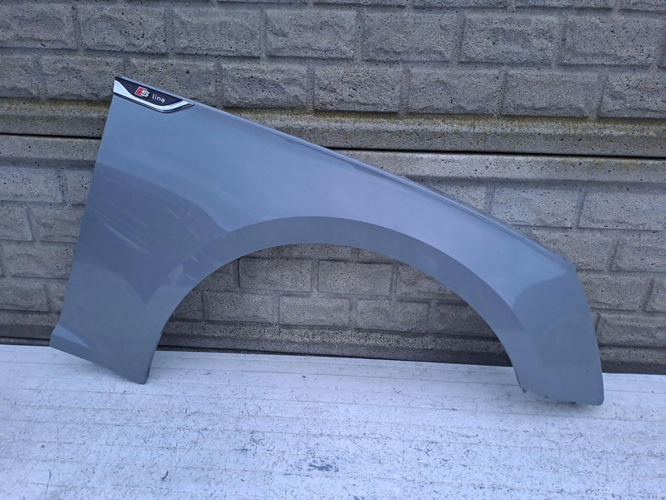BŁOTNIK PRZEDNI PRAWY AUDI A5 8W6 16-24 - (16900518282)