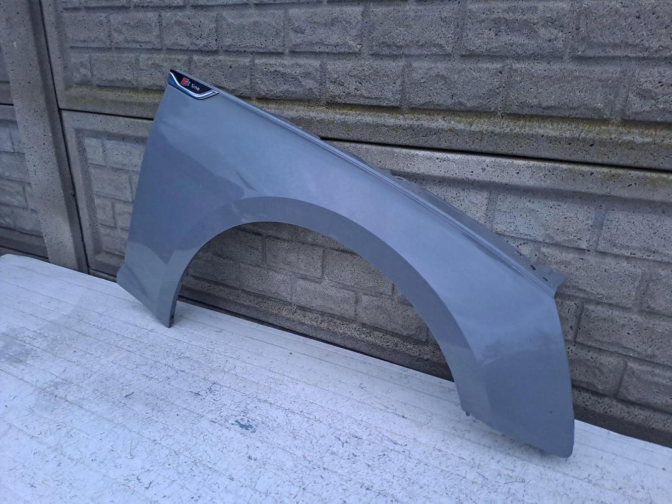 BŁOTNIK PRZEDNI PRAWY AUDI A5 8W6 16-24 - (16900518282)