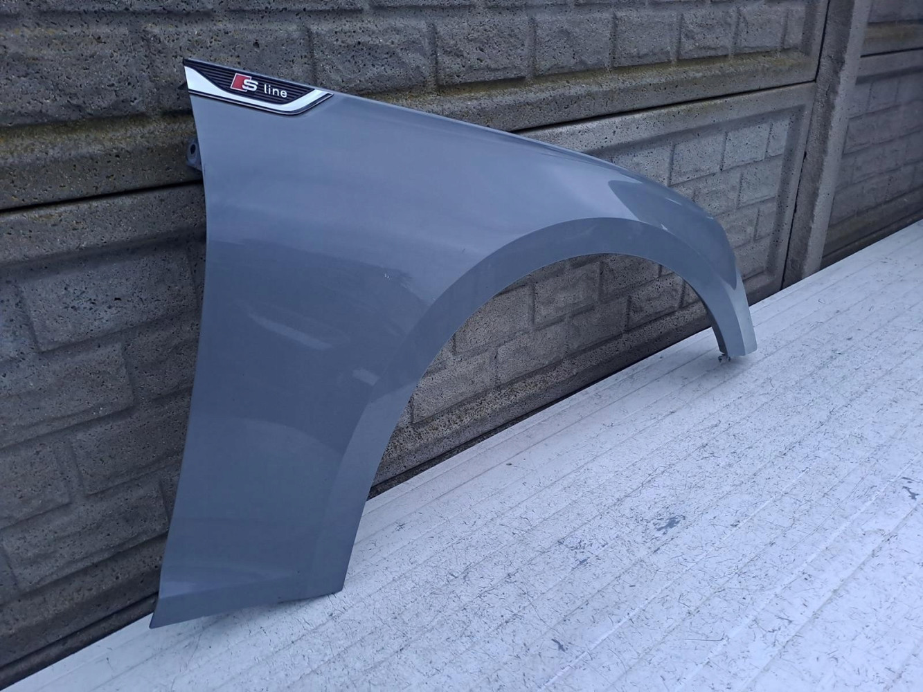 BŁOTNIK PRZEDNI PRAWY AUDI A5 8W6 16-24 - (16900518282)