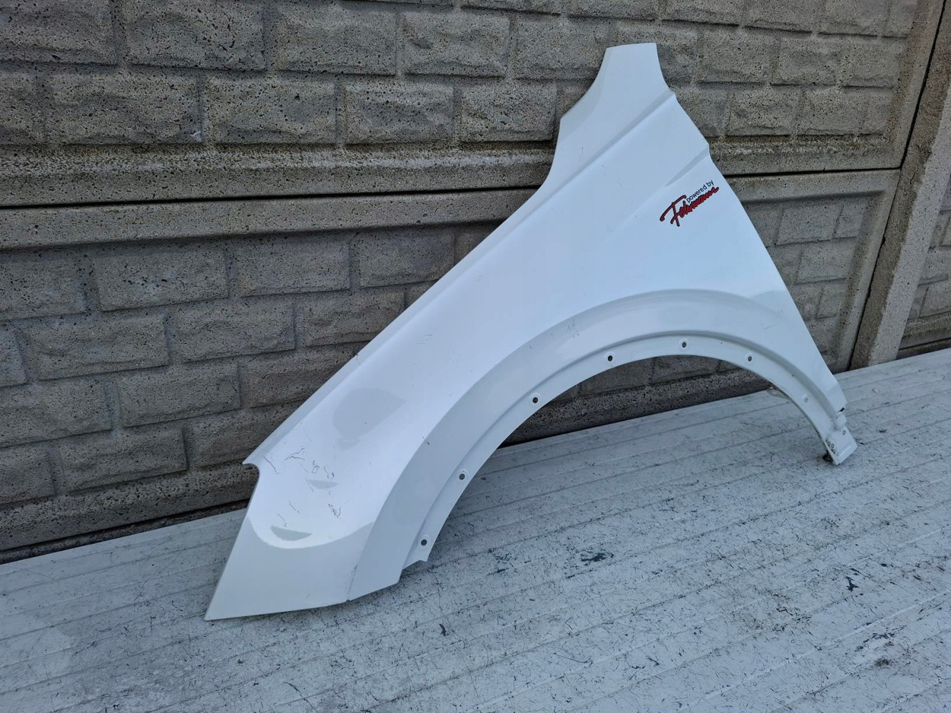 SEAT TARRACO 18-24 BŁOTNIK PRZEDNI LEWY - (16925671133)