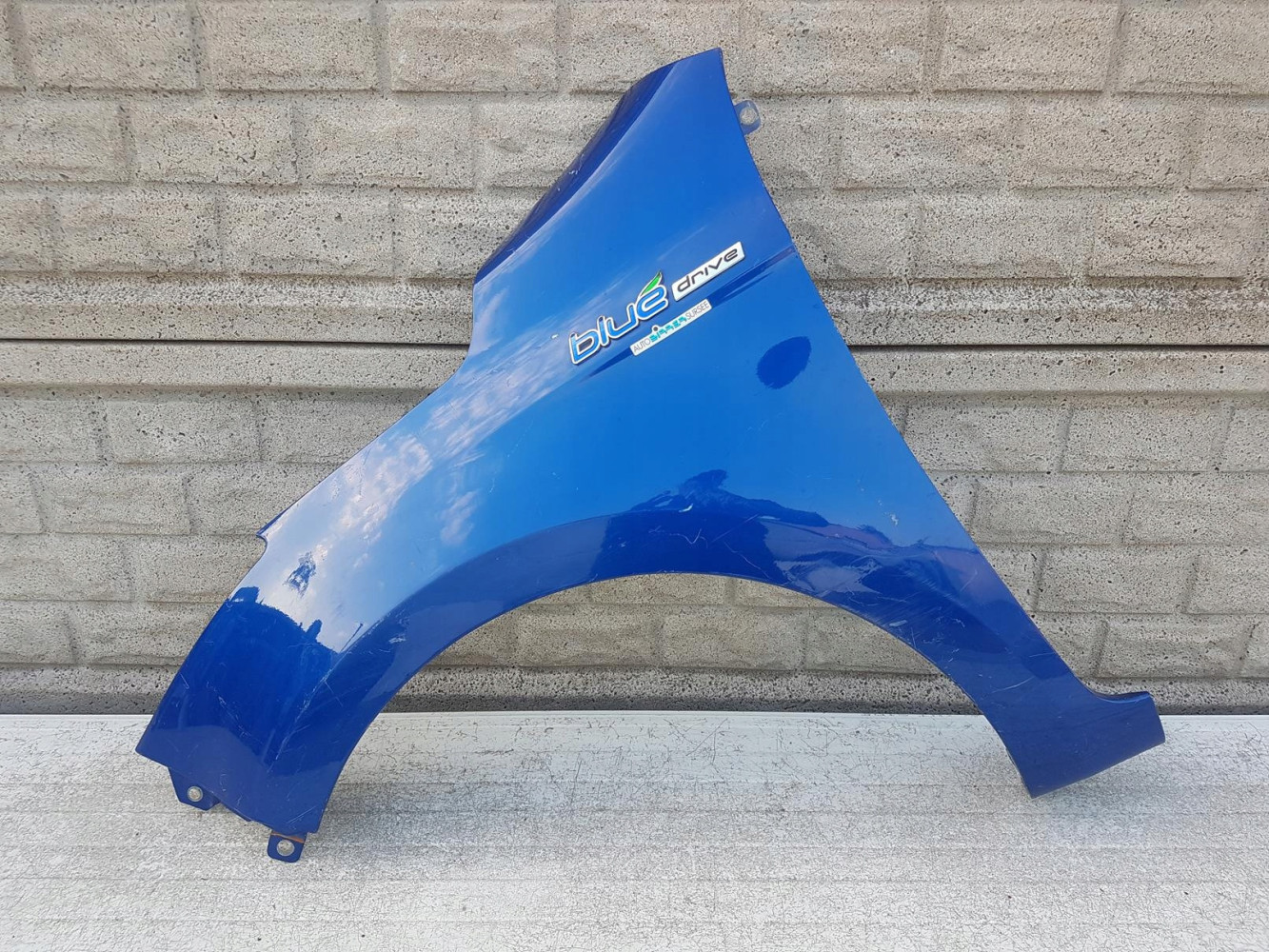HYUNDAI I20 LIFT 12- KIERUNEK BŁOTNIK PRZEDNI LEWY - (12155285175)