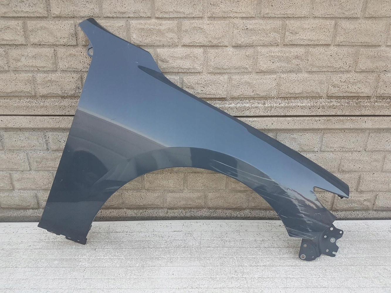 MAZDA III 3 2019 -2024 HB BŁOTNIK PRAWY PRZEDNI - (12155319649)