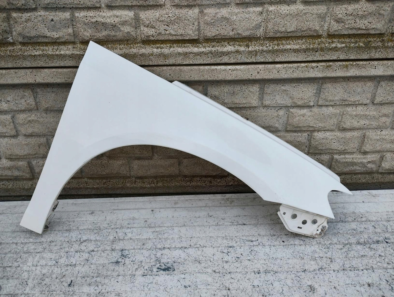 VW SCIROCCO BŁOTNIK PRZEDNI PRAWY - (16933016859)