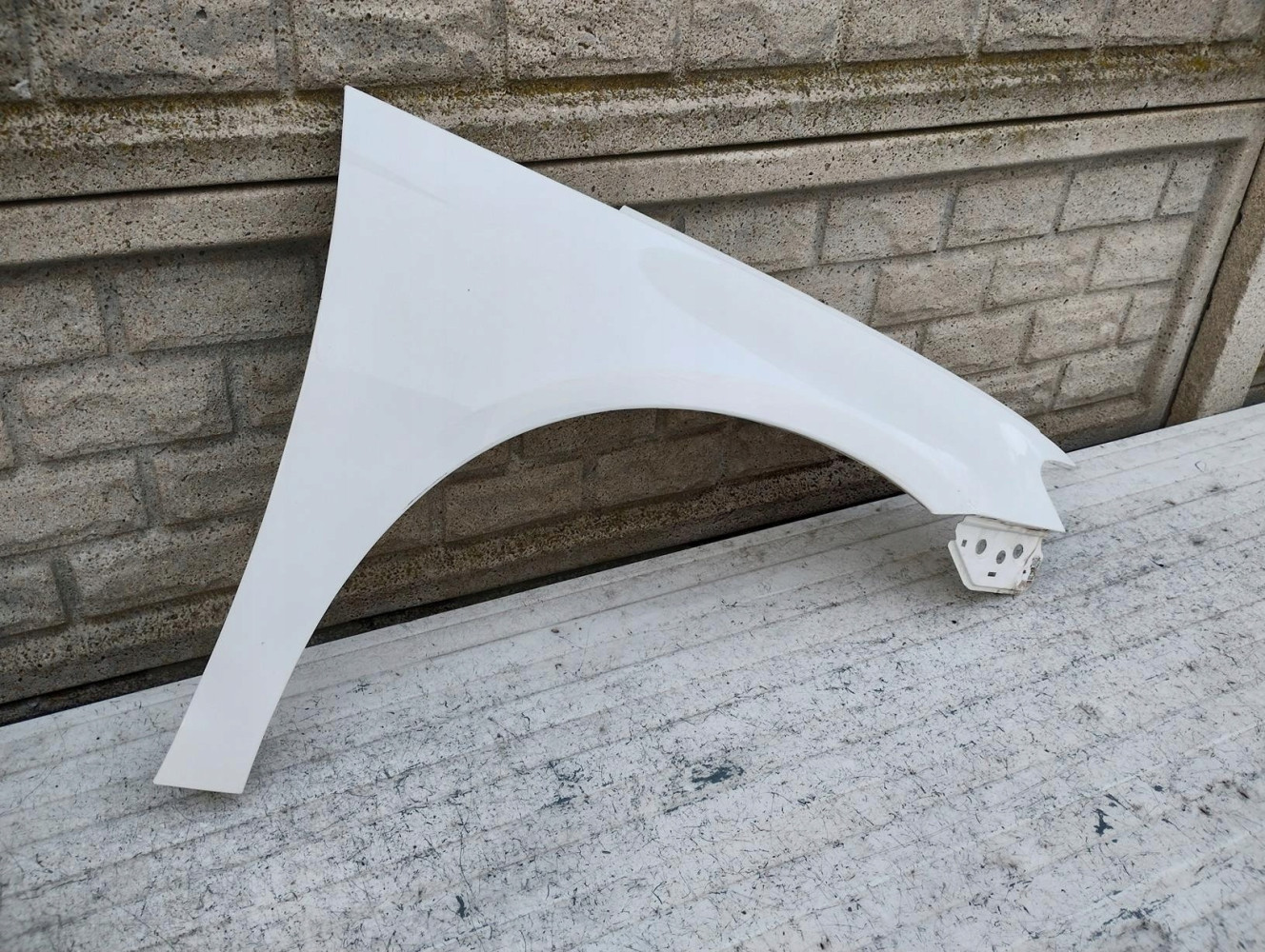 VW SCIROCCO BŁOTNIK PRZEDNI PRAWY - (16933016859)