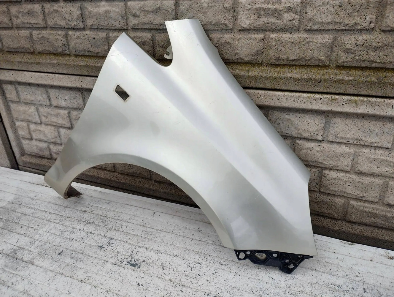 BŁOTNIK PRZEDNI PRAWY OPEL CORSA D 2006-15 - (16968299763)