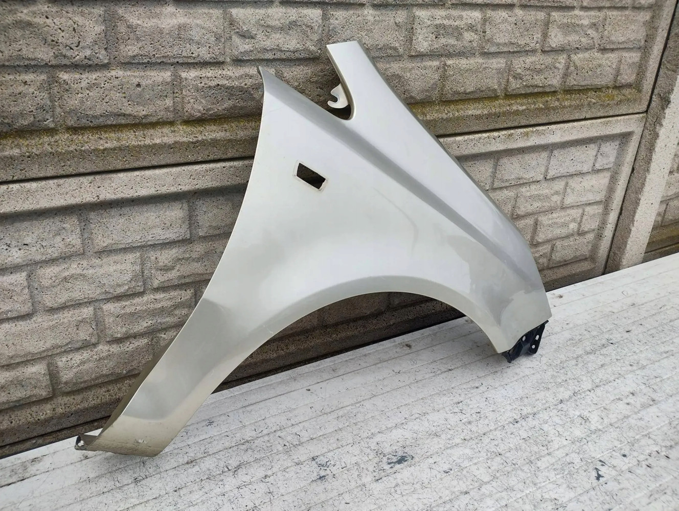 BŁOTNIK PRZEDNI PRAWY OPEL CORSA D 2006-15 - (16968299763)