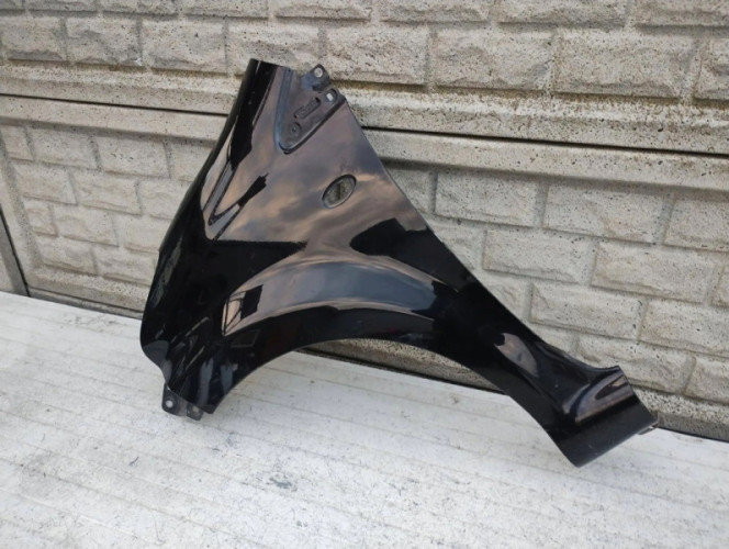 BŁOTNIK PRZEDNI LEWY TOYOTA AYGO 1 I 2005-14 - (16973457303)