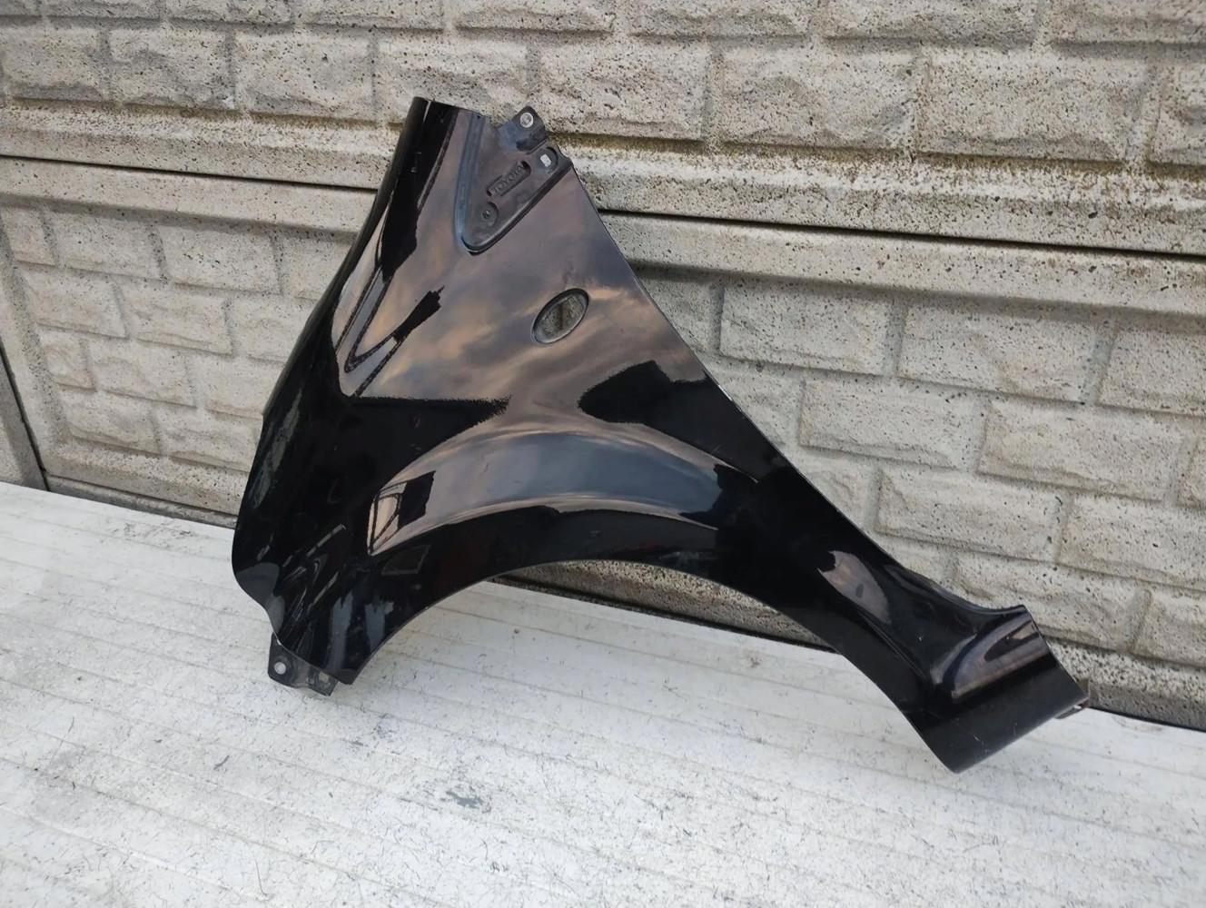 BŁOTNIK PRZEDNI LEWY TOYOTA AYGO 1 I 2005-14 - (16973457303)