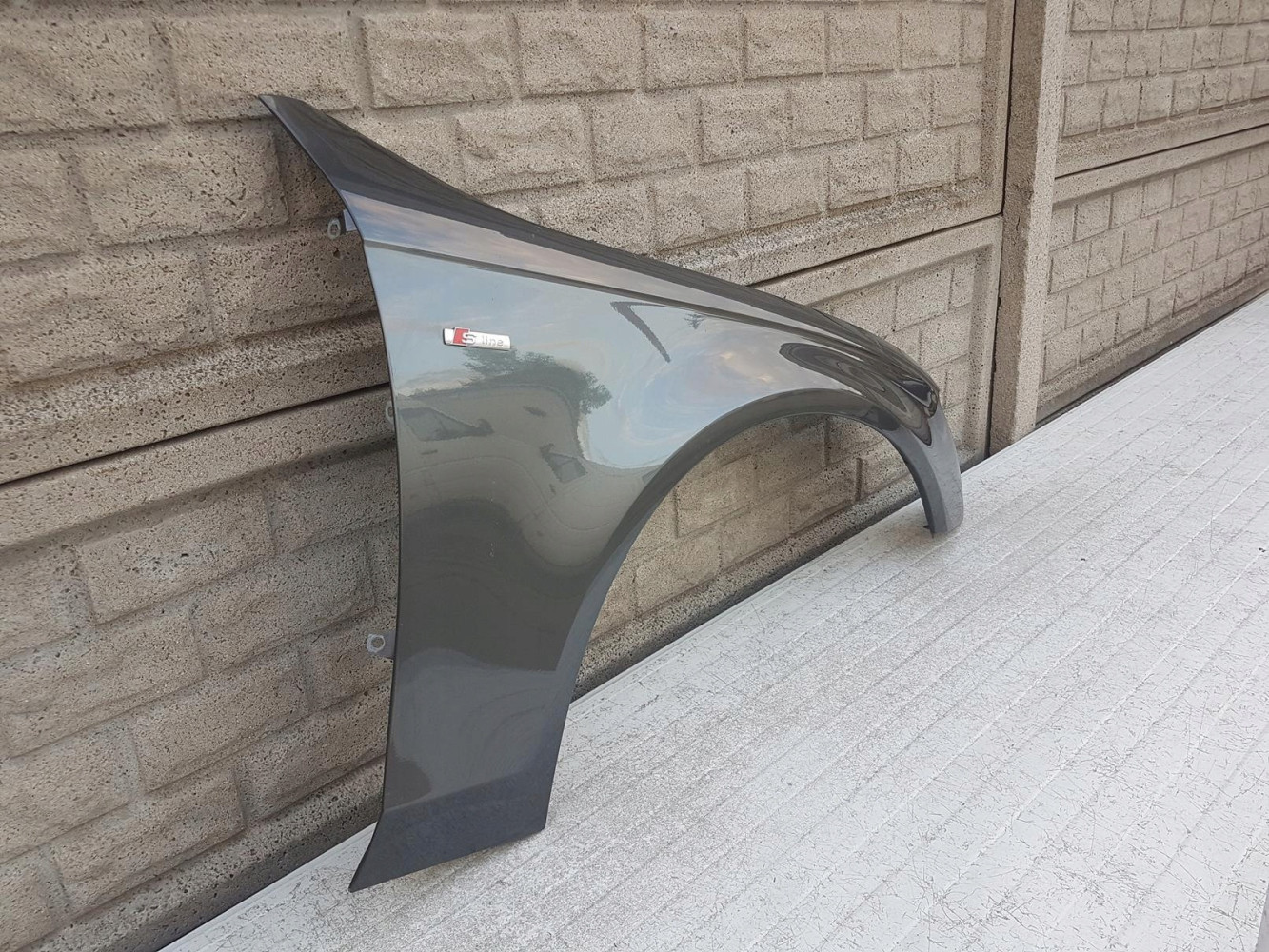 AUDI A4 B8 LIFT 12-16 BŁOTNIK PRZEDNI PRAWY - (12155477328)