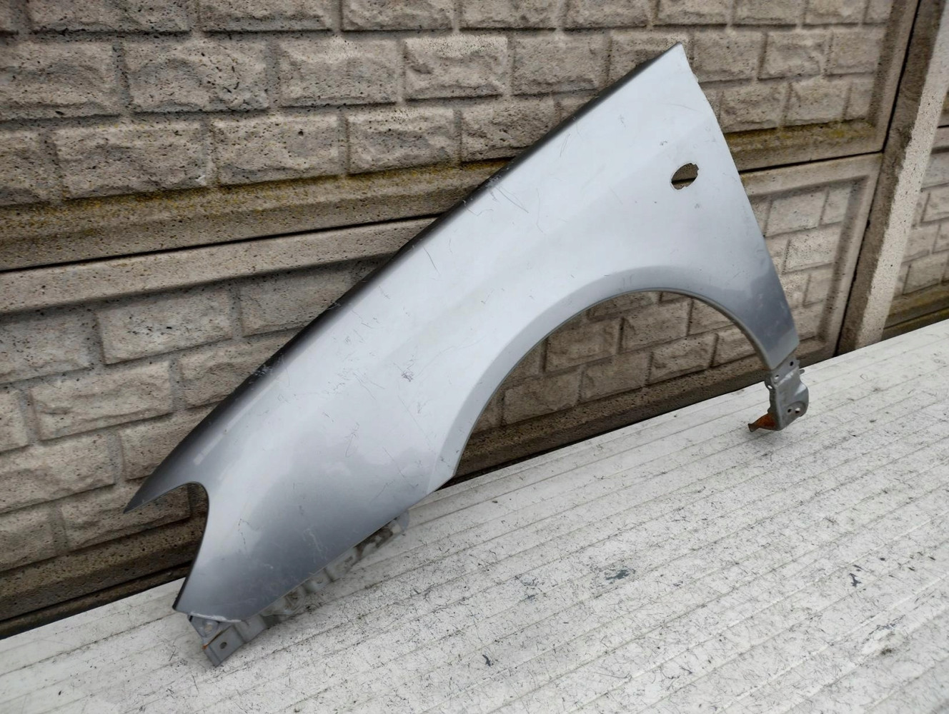 SUBARU IMPREZA GG GD 01G KOMBI 05-07 BŁOTNIK PRZEDNI LEWY - (16979291495)