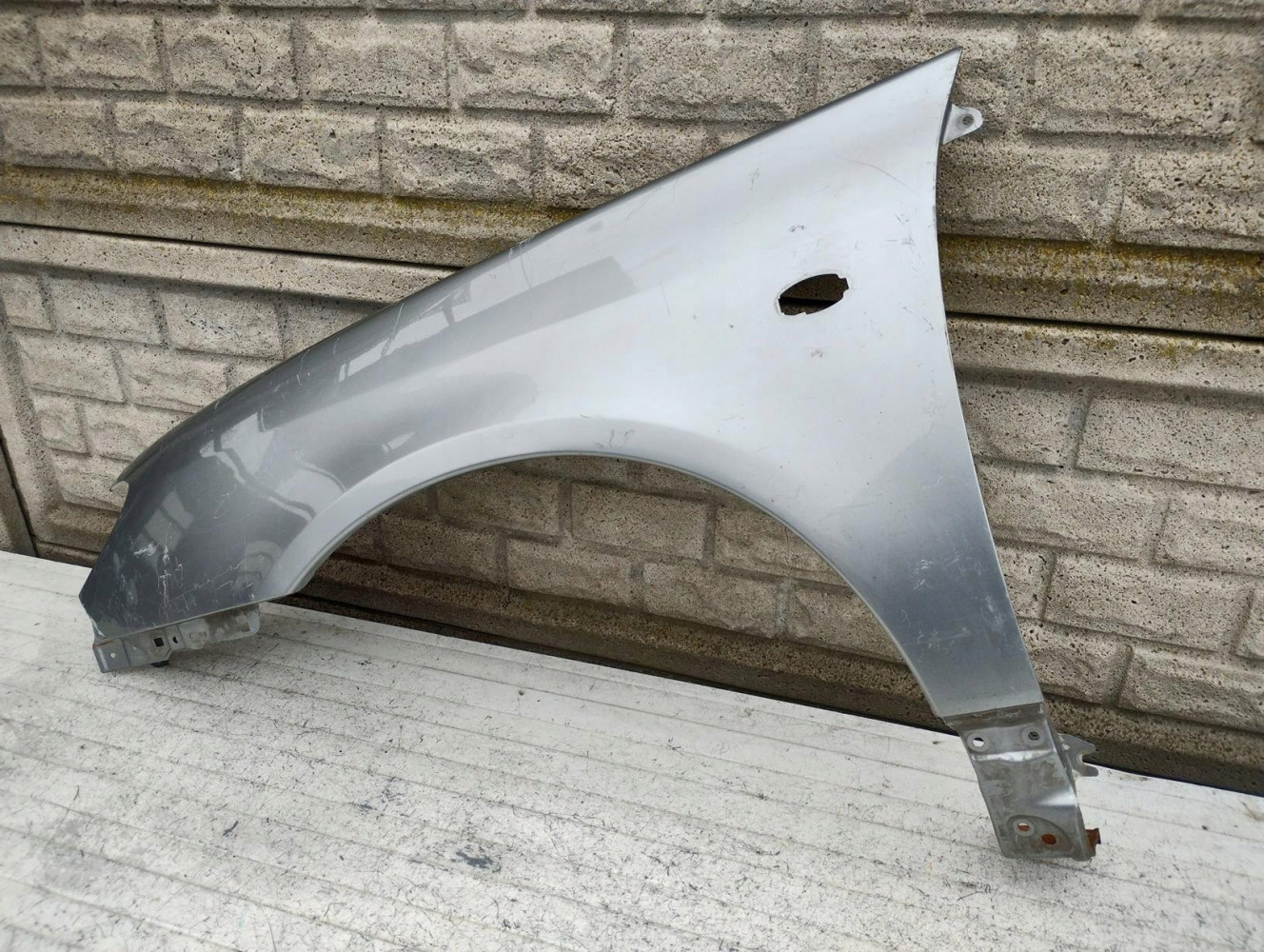 SUBARU IMPREZA GG GD 01G KOMBI 05-07 BŁOTNIK PRZEDNI LEWY - (16979291495)
