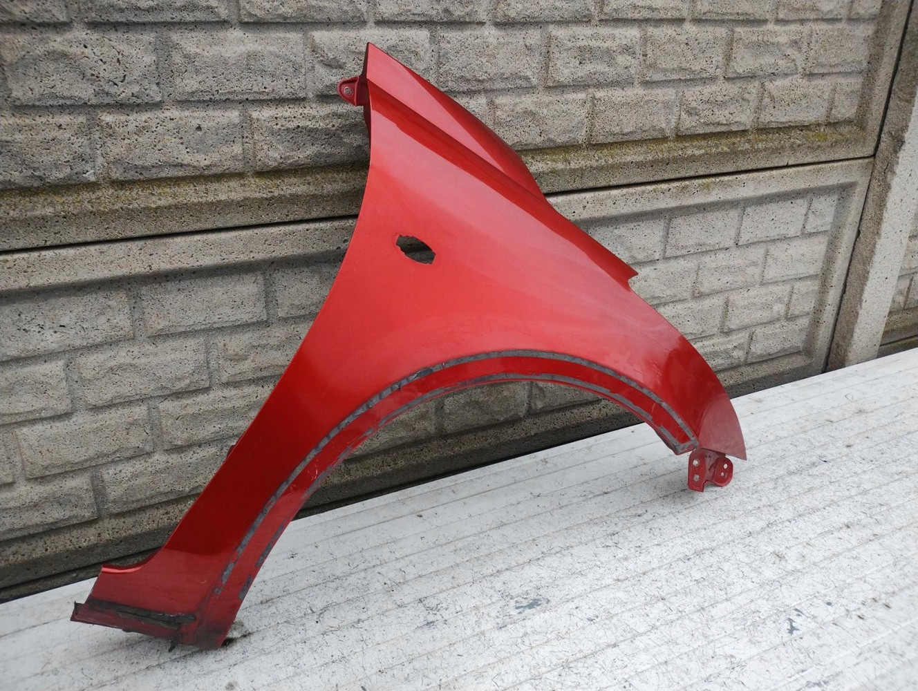 SUZUKI SWIFT Mk7 10-17 BŁOTNIK PRZEDNI PRAWY - (16979435848)