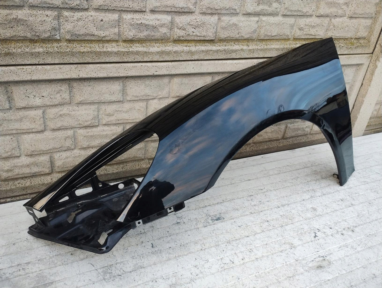 PORSCHE BOXSTER CAYMAN 981 BŁOTNIK PRZEDNI LEWY - (17035411320)