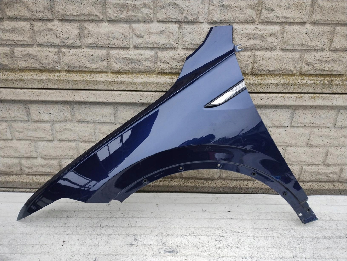 VW TIGUAN 2 II LIFT 2021- BŁOTNIK LEWY PRZEDNI - (17041184229)