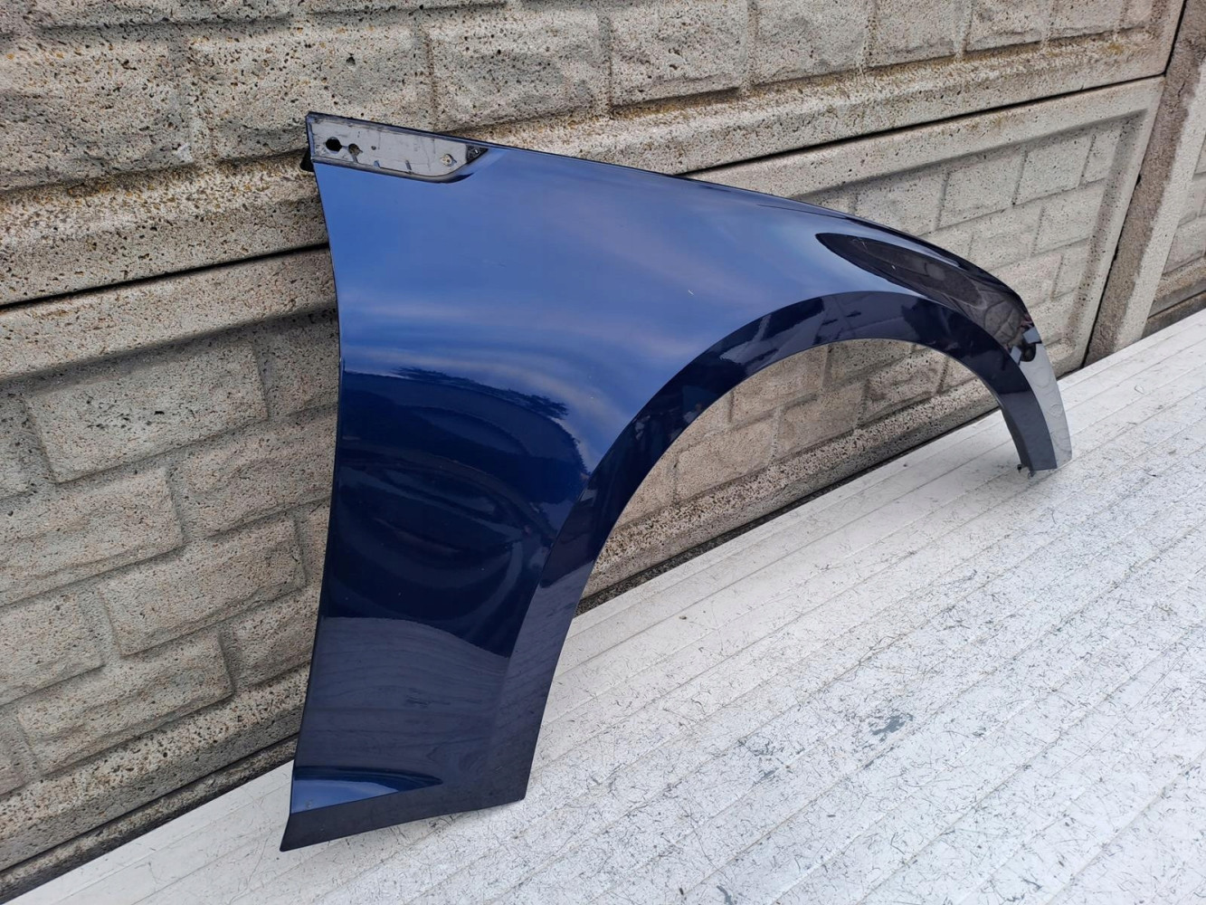 BŁOTNIK PRZEDNI PRAWY AUDI A5 8W6 16-24 - (17051592289)