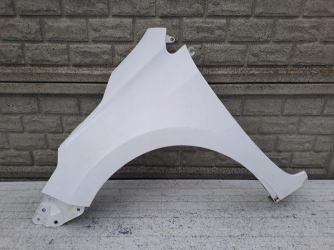 TOYOTA COROLLA E16 2012-2019 BŁOTNIK PRZEDNI LEWY - (17089973969)