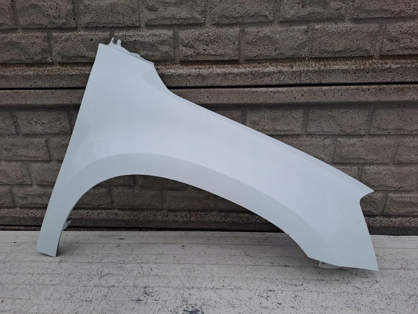 BŁOTNIK PRZEDNI PRAWY SKODA YETI LIFT 13-18 - (17090336565)