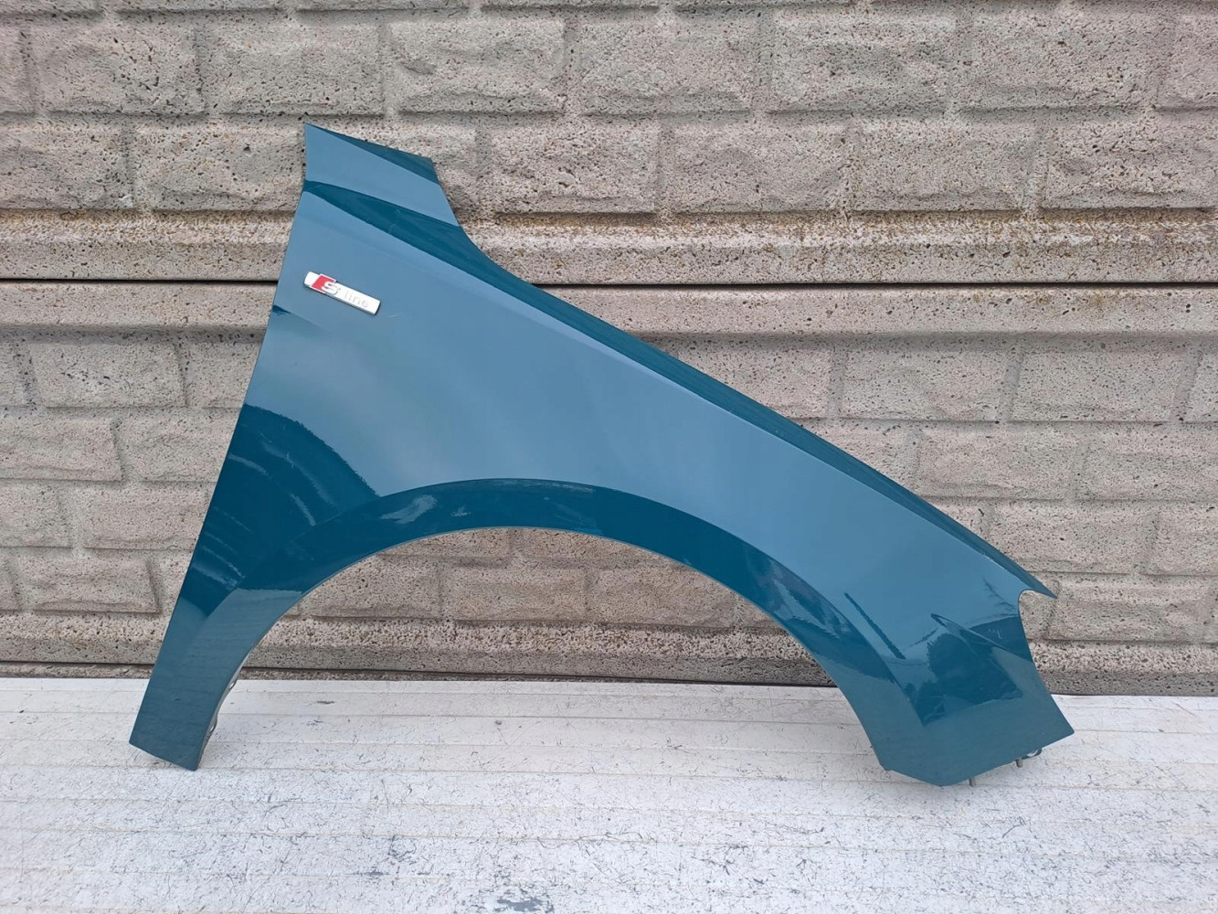 BŁOTNIK PRAWY PRZEDNI AUDI A1 82A 19-24 - (17090339860)