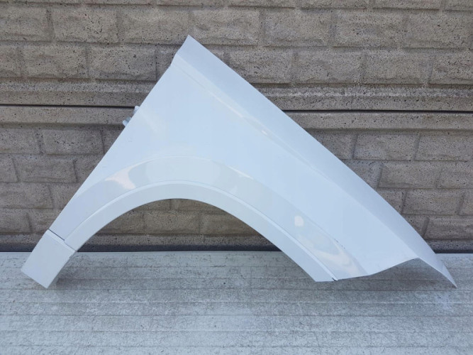 SEAT ATECA 2016 - 2019 BŁOTNIK PRZEDNI PRAWY - (12180460030)