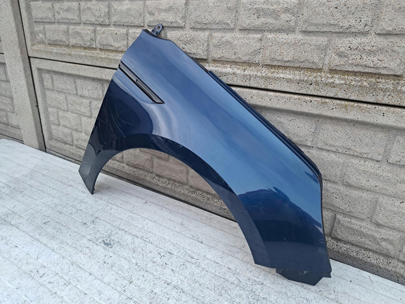 RENAULT MEGANE IV 4 16-22 BŁOTNIK PRAWY PRZEDNI - (17132934414)