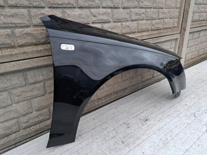 AUDI A6 C6 4F0 2005 - 2008 BŁOTNIK PRZEDNI PRAWY - (17133001966)