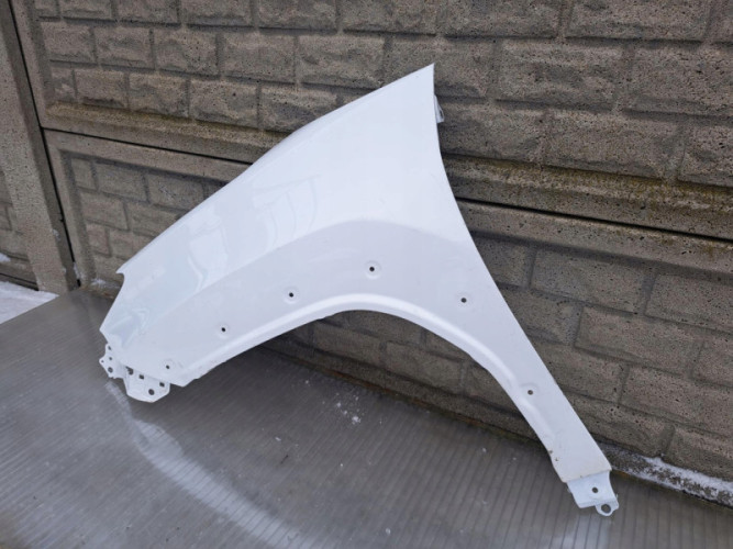 BŁOTNIK LEWY PRZEDNI TOYOTA YARIS CROSS 19-24 - (17133107935)