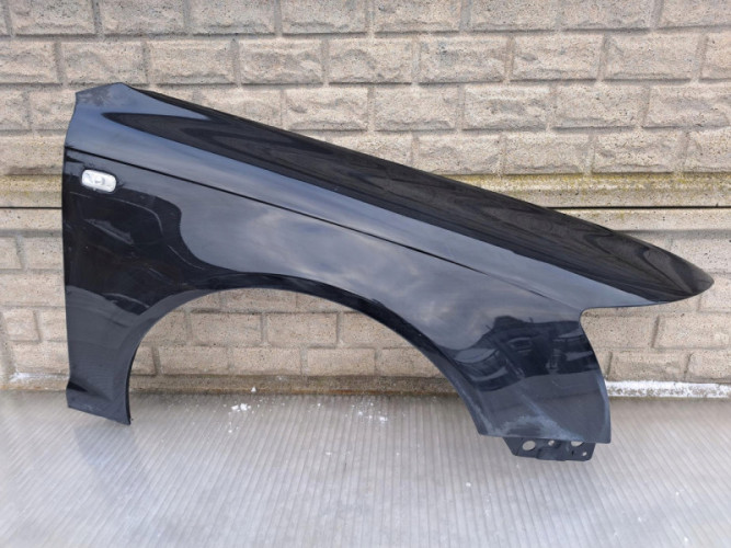 AUDI A6 C6 4F0 2005 - 2008 BŁOTNIK PRZEDNI PRAWY - (17133115344)
