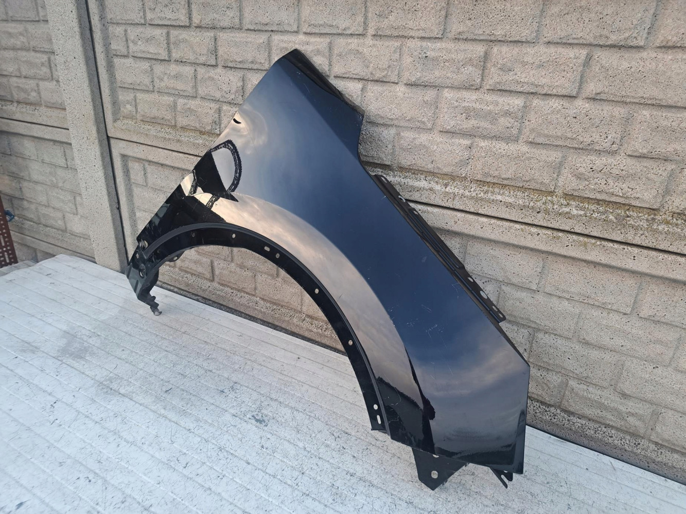 FORD EXPLORER V LIFT 14-19 BŁOTNIK PRAWY PRZEDNI - (17134997951)
