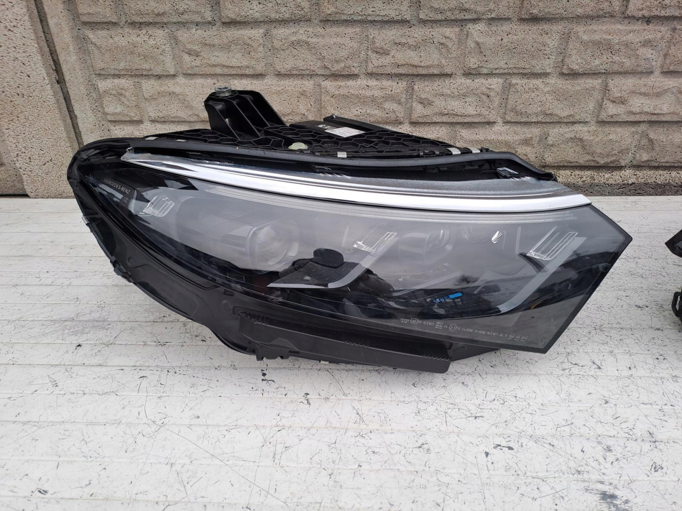 LAMPA PRAWA LEWA MERCEDES W297 EQS A 297 906 03 02/A 297 906 04 02 - (17136756985)