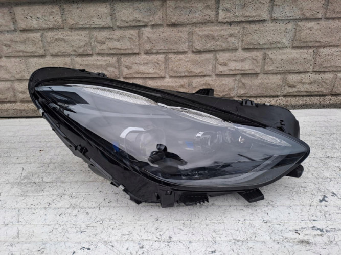 LAMPA PRAWA MERCEDES C 192 C192 AMG A 192 906 58 00 - (17136810562)
