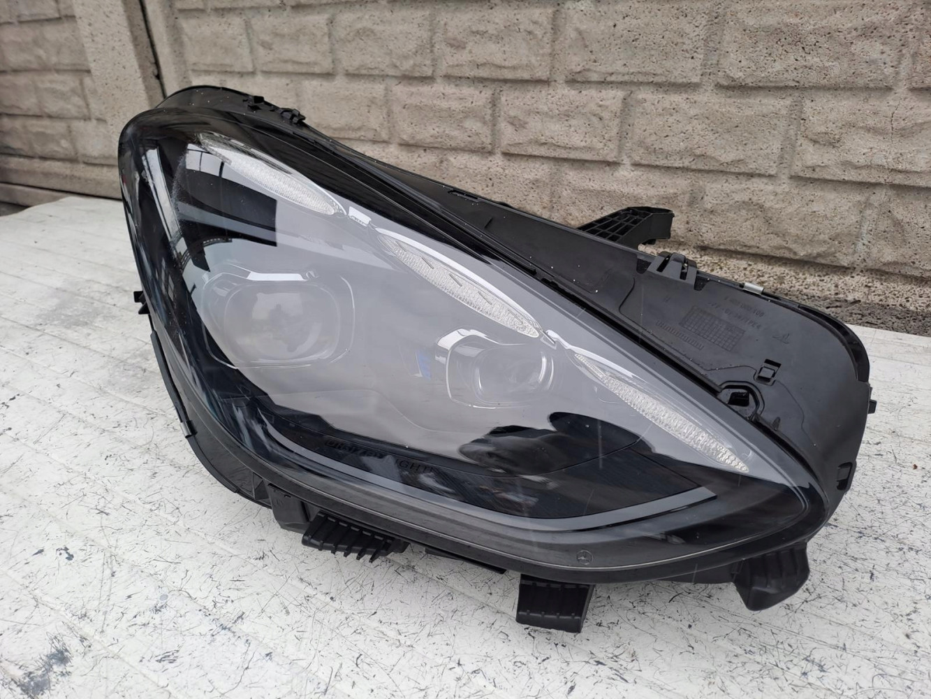 LAMPA PRAWA MERCEDES C 192 C192 AMG A 192 906 58 00 - (17136810562)