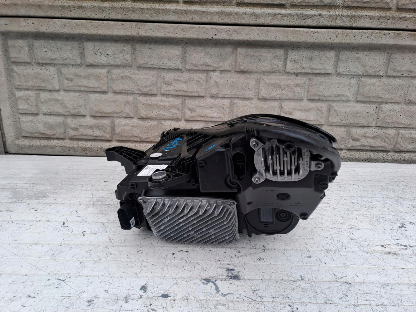 LAMPA PRAWA MERCEDES C 192 C192 AMG A 192 906 58 00 - (17136810562)