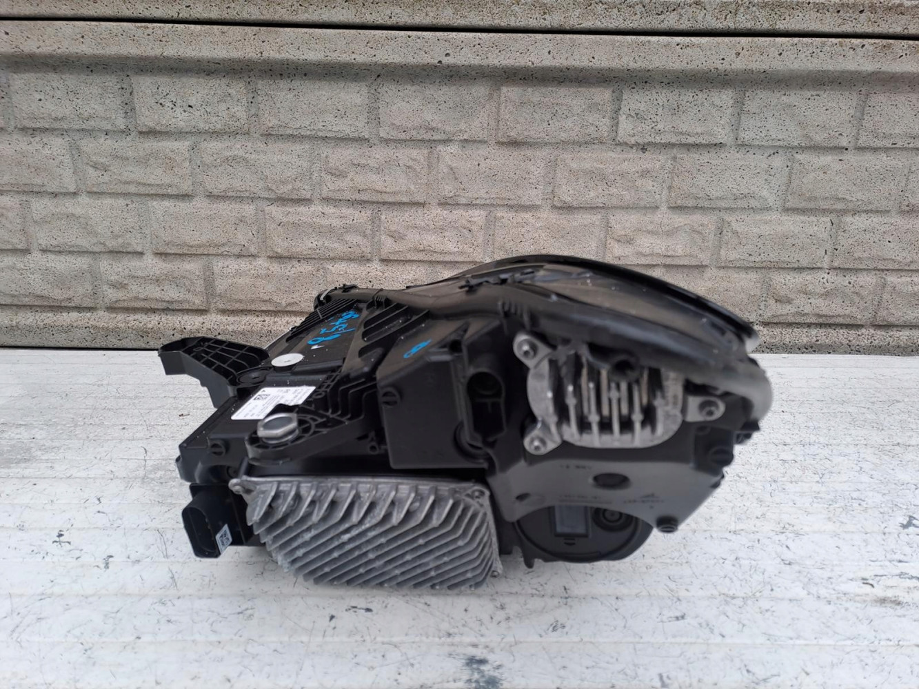 LAMPA PRAWA MERCEDES C 192 C192 AMG A 192 906 58 00 - (17136810562)
