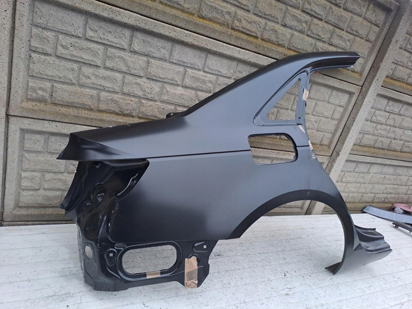 BŁOTNIK PRAWY TYŁ TYLNY AUDI A4 B9 8W SEDAN PRZED LIFTEM - (17146447822)