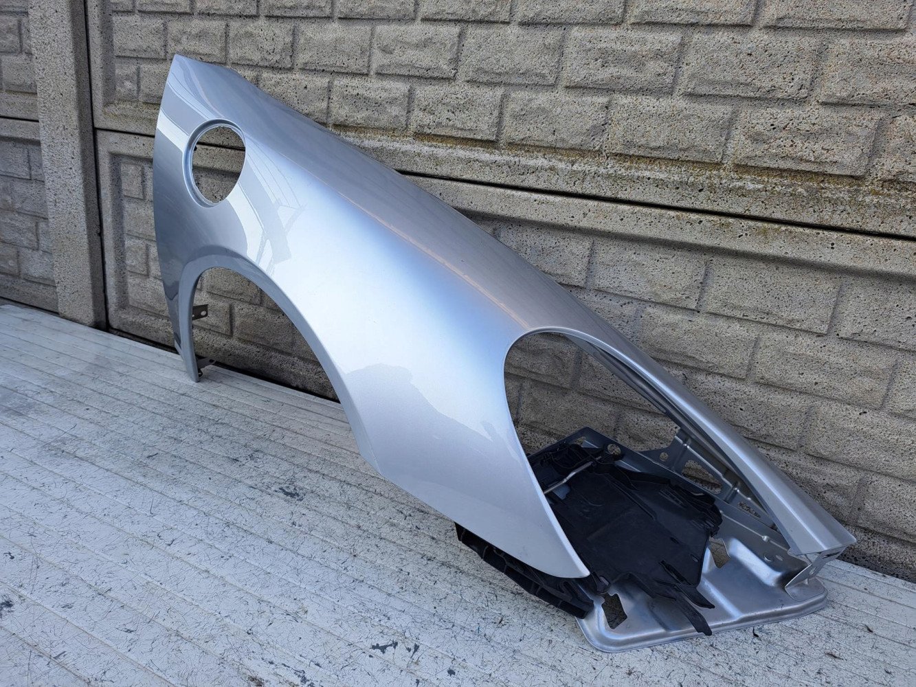 PORSCHE BOXSTER CAYMAN 981 BŁOTNIK PRZEDNI PRAWY - (17148513197)