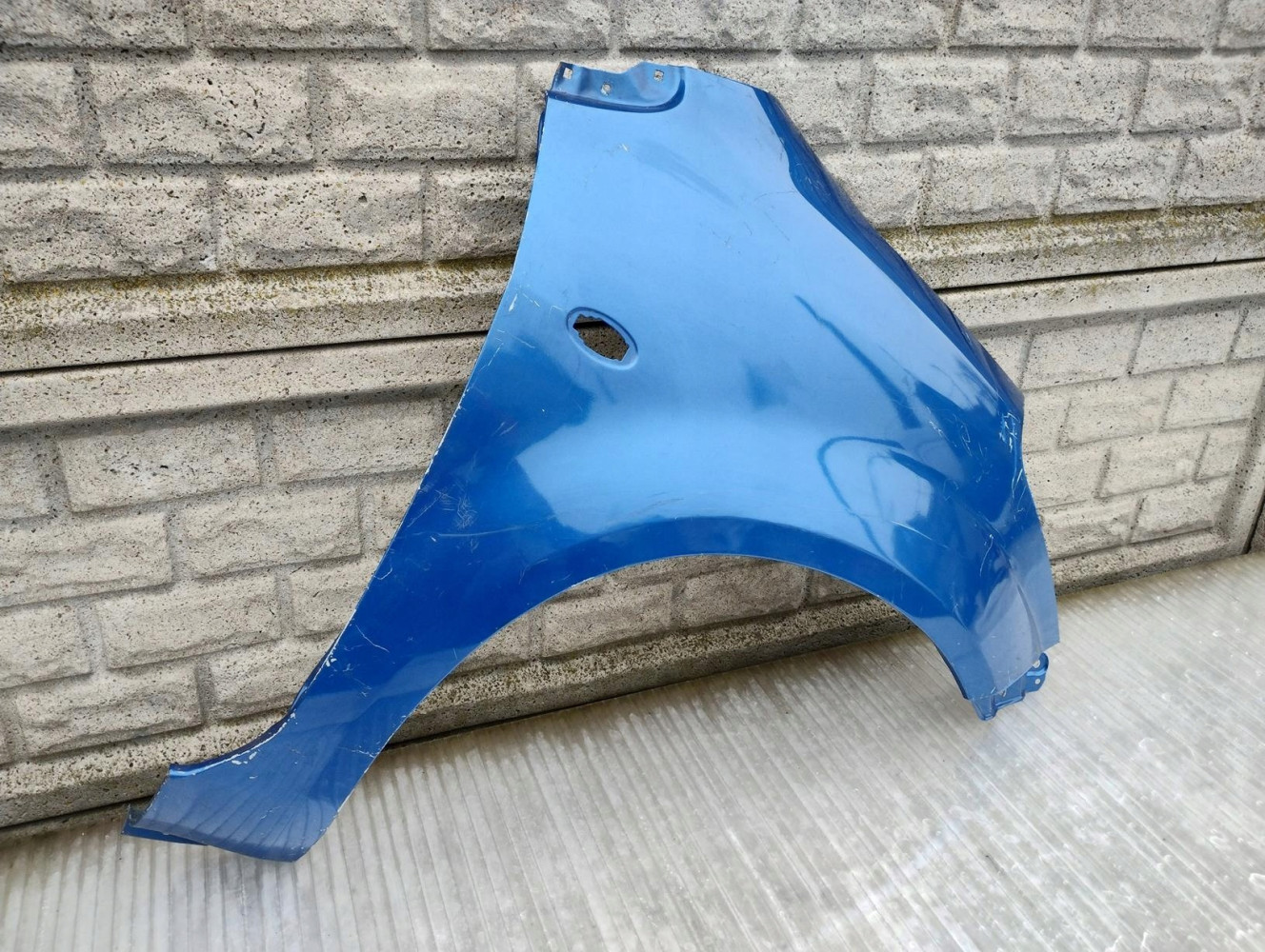 SUZUKI SPLASH 2007-2017 BŁOTNIK PRZEDNI PRAWY - (17148639033)